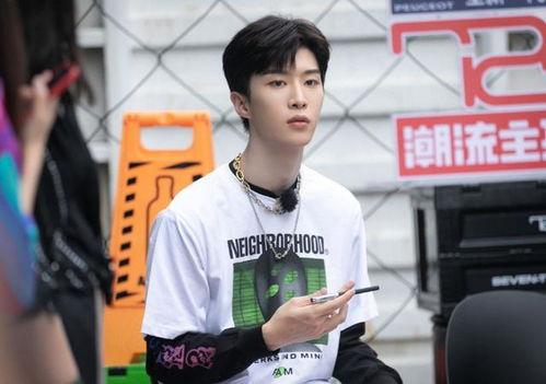 娱乐吃瓜姐范丞丞,娱乐吃瓜界的“姐范儿”新宠